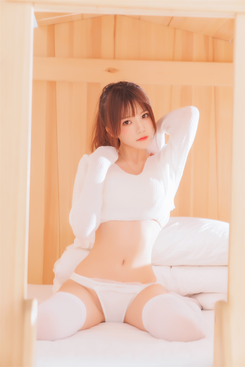 图片[1]-桜桃喵 VOL.052 [33P] 小白-微密空间-全网最全抖音网红铁粉空间写真